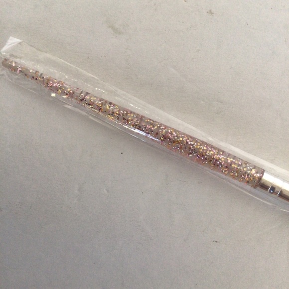 SLMISSGLAM PRECISE EYESHADOW BRUSH E32 NWT - Picture 6 of 6
